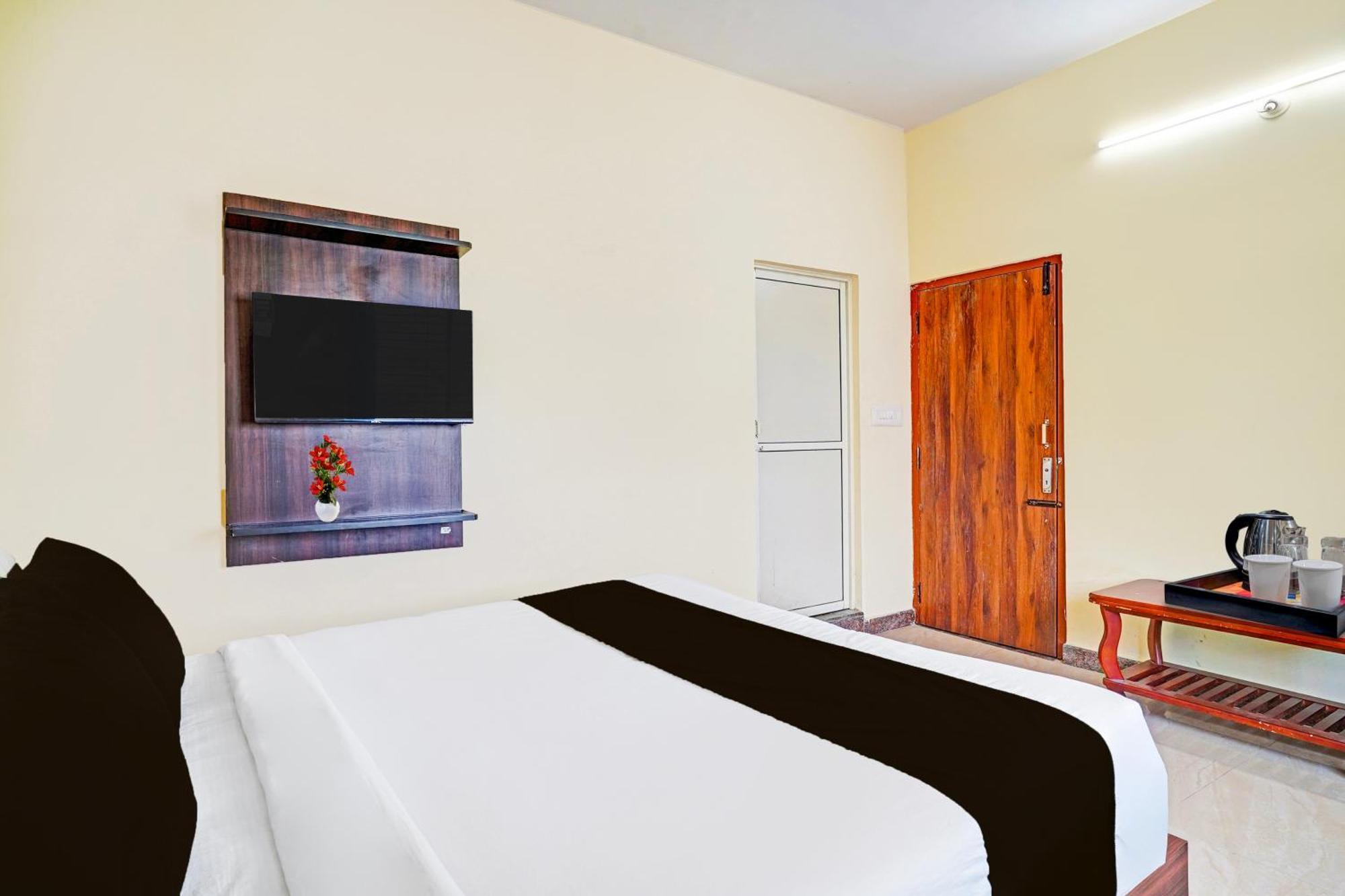 Super Hotel O Srigandhakavalu Formerly Chamundeshwari Lodging Jalahalli Exterior photo